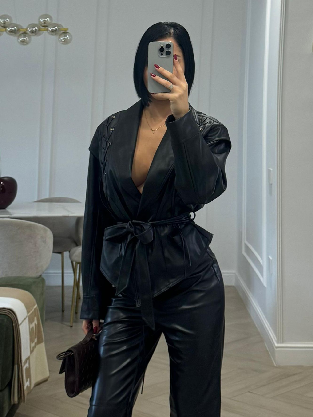 Giacca ecopelle stringhe