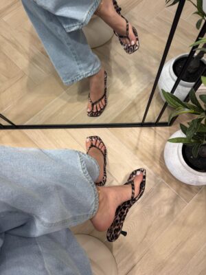 Sandalo infradito zara